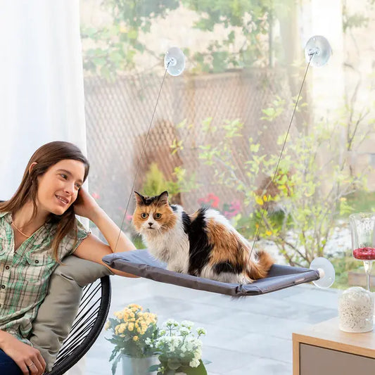 InnovaGoods® Hängendes Katzenhängematte Catlax, bietet einen komfortablen und sicheren Platz für Ihre Katze zum Ausruhen, mit 2 Haltegriffen, ideal für zu Hause.